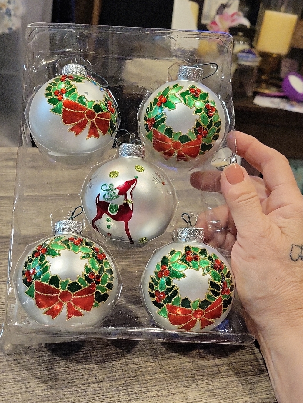 Christmas Bulbs/ Ornaments,set Of 5/ Like New!